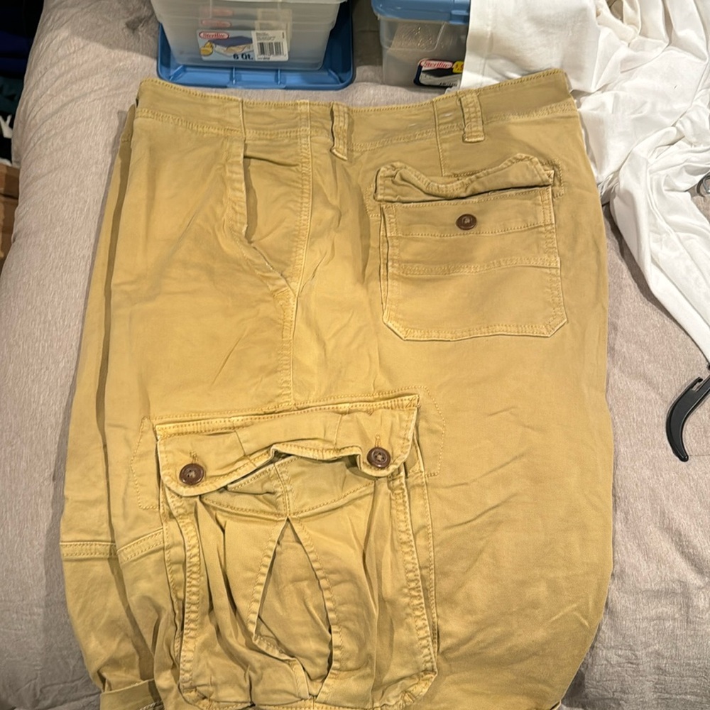 American Eagle, extreme flex cargo shorts